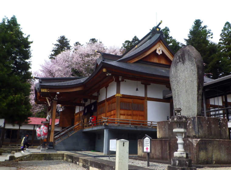 烏帽子山八幡宮社殿整備